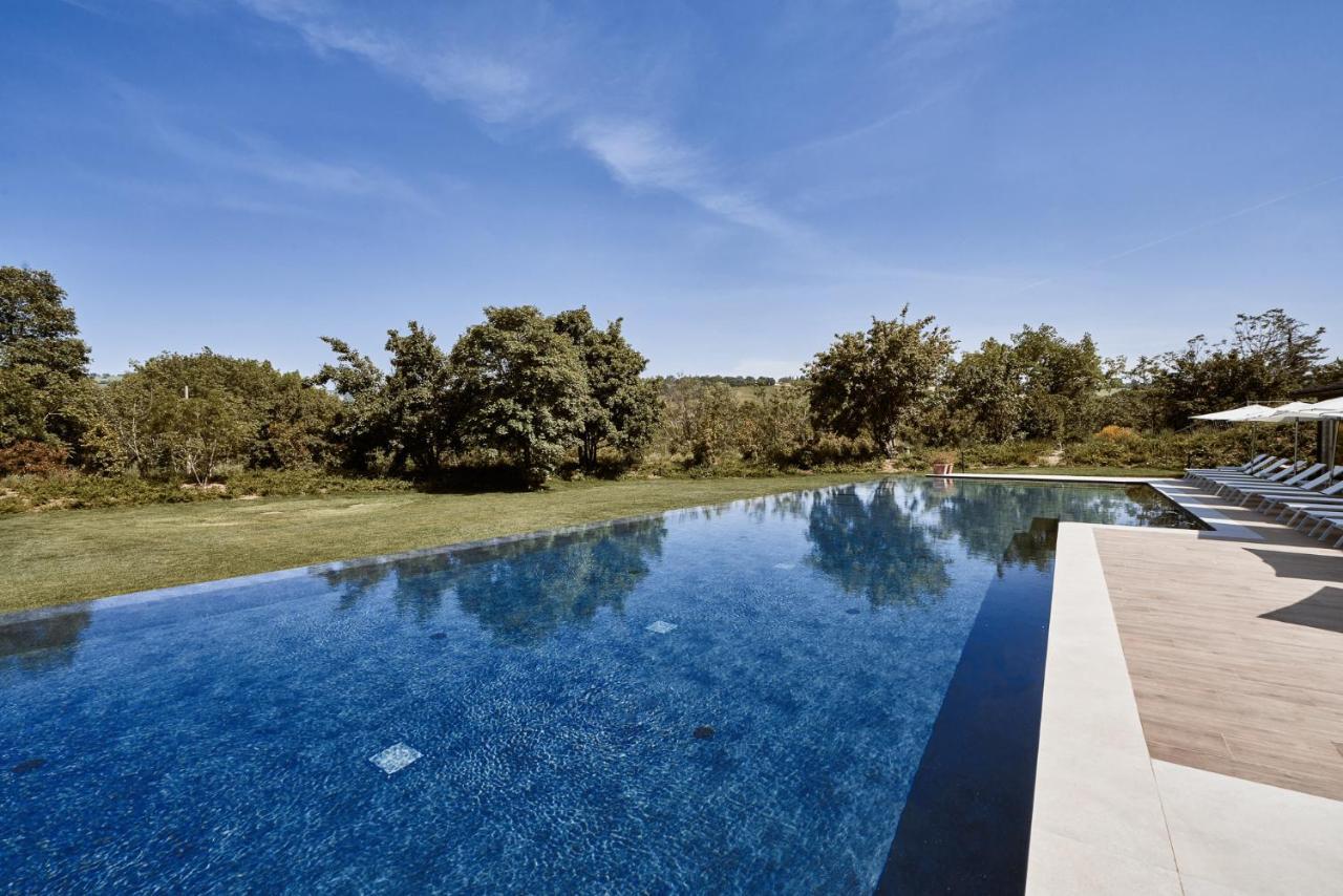 Borgo Lanciano Hotel Castelraimondo Exterior photo
