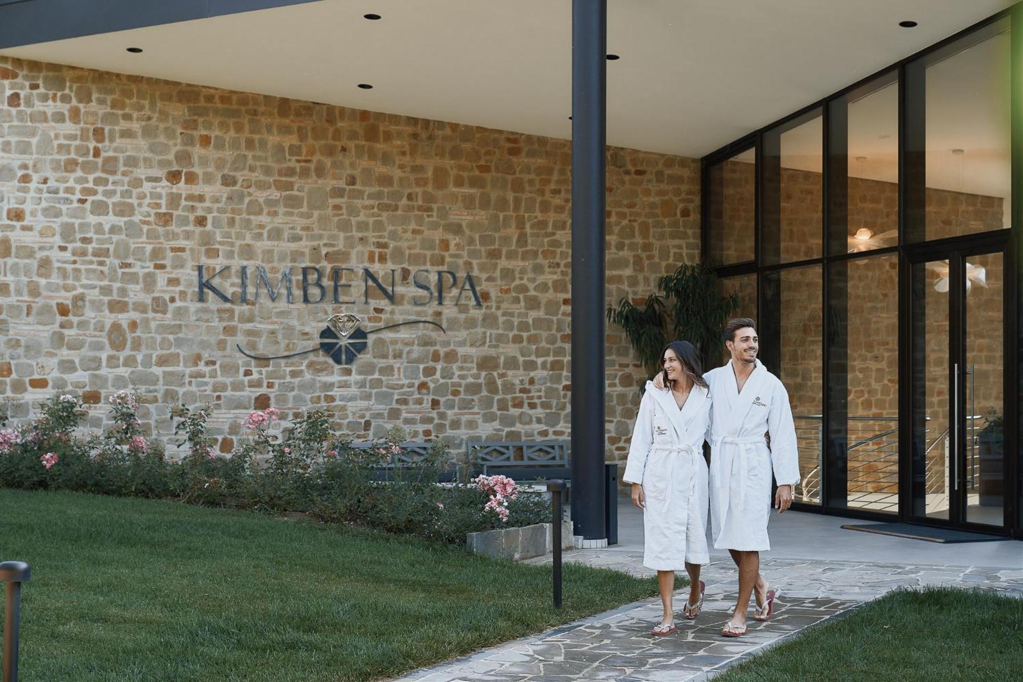 Borgo Lanciano Hotel Castelraimondo Exterior photo