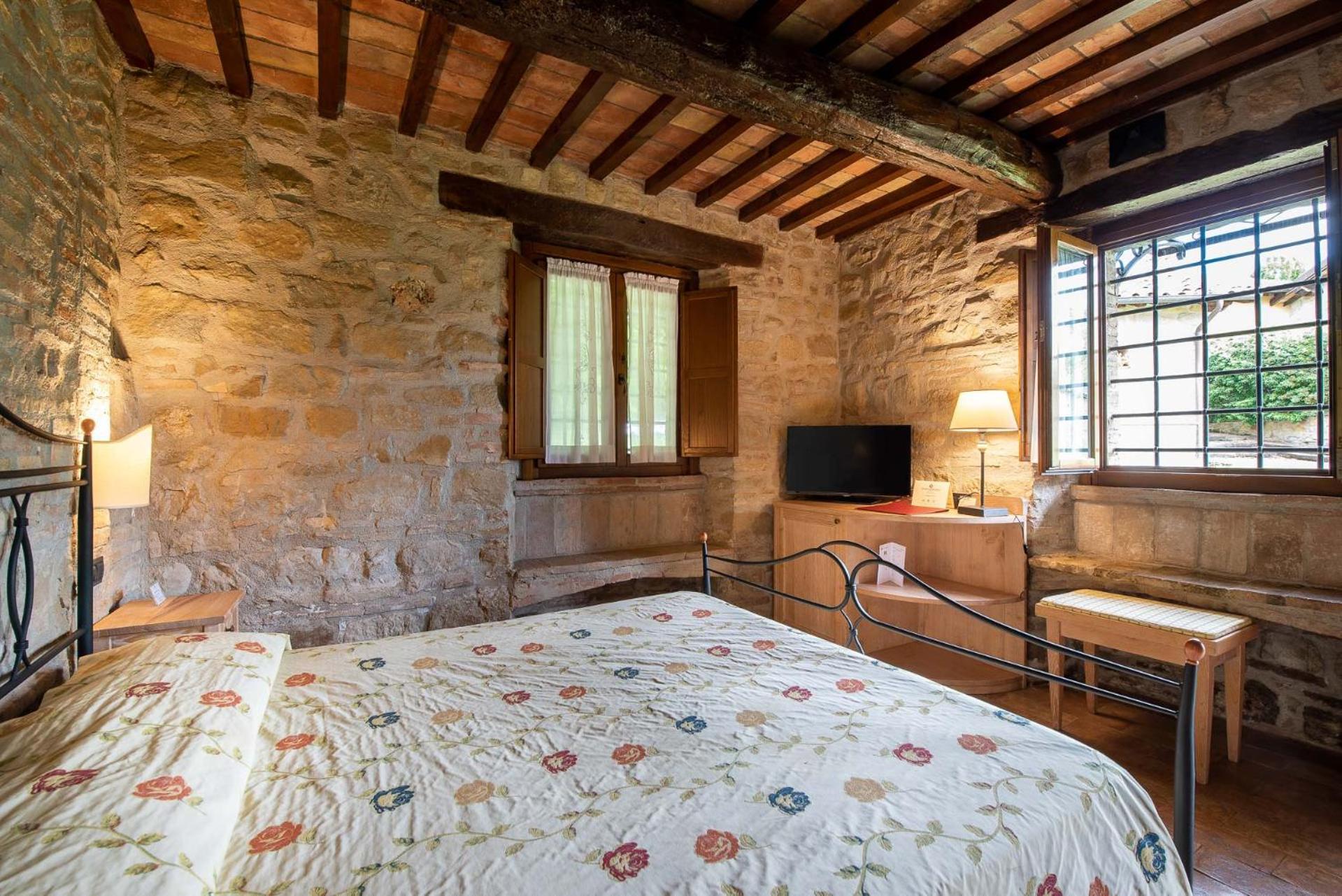 Borgo Lanciano Hotel Castelraimondo Exterior photo