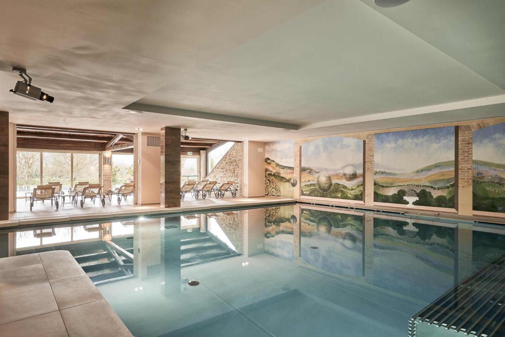 Borgo Lanciano Hotel Castelraimondo Exterior photo