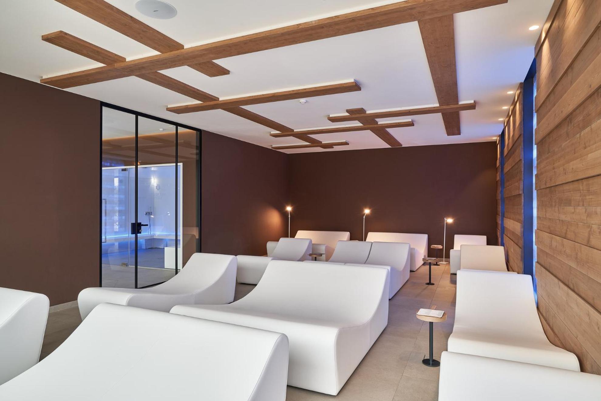 Borgo Lanciano Hotel Castelraimondo Exterior photo