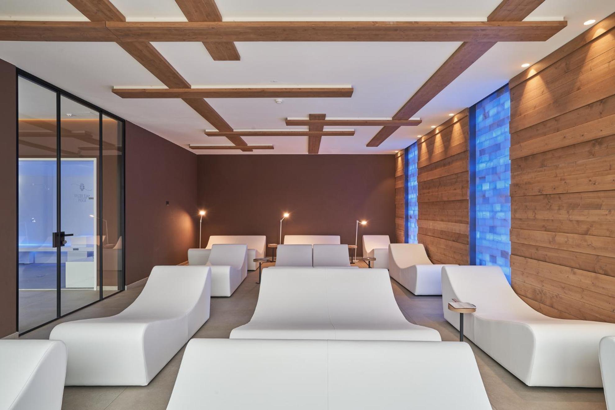 Borgo Lanciano Hotel Castelraimondo Exterior photo