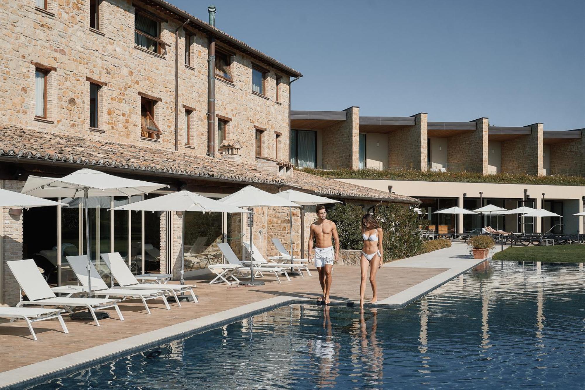 Borgo Lanciano Hotel Castelraimondo Exterior photo